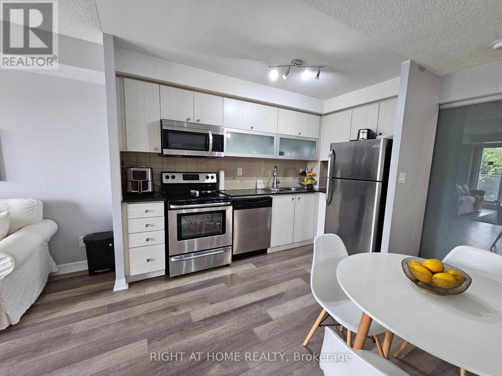 307 - 2015 Sheppard Avenue E, Toronto, Ontario  M2J 0B3 - Photo 10 - C13840668