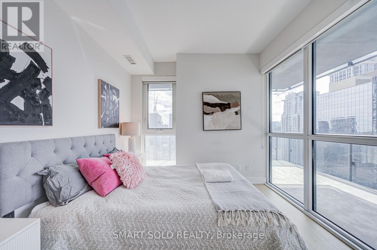 3211 - 7 Grenville Street, Toronto, Ontario  M4Y 0E9 - Photo 14 - C13840796