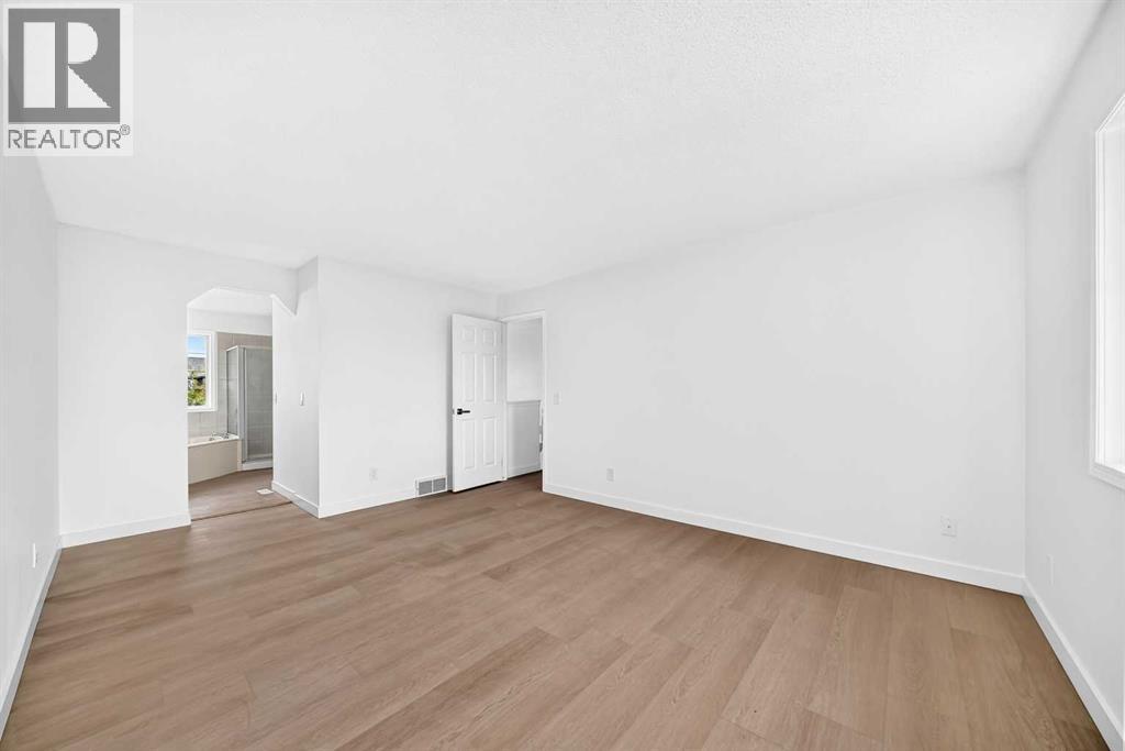 70 Country Hills View NW
