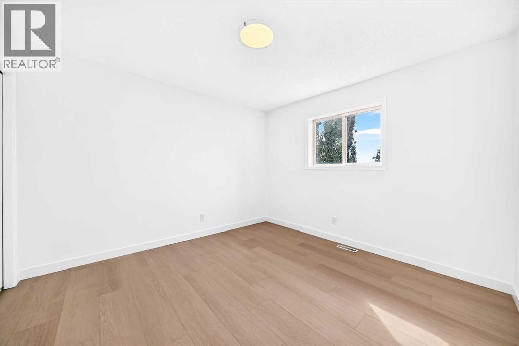70 Country Hills View NW