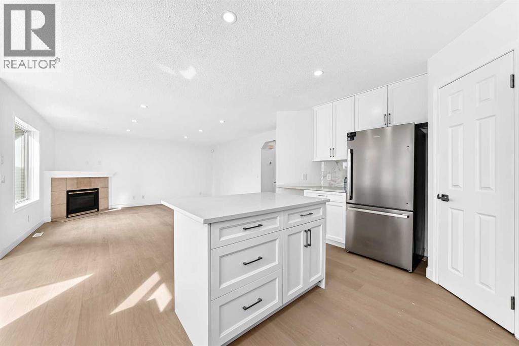 70 Country Hills View NW