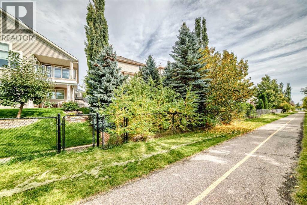 70 Country Hills View NW