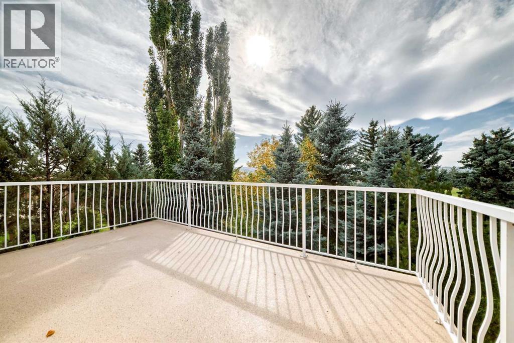 70 Country Hills View NW
