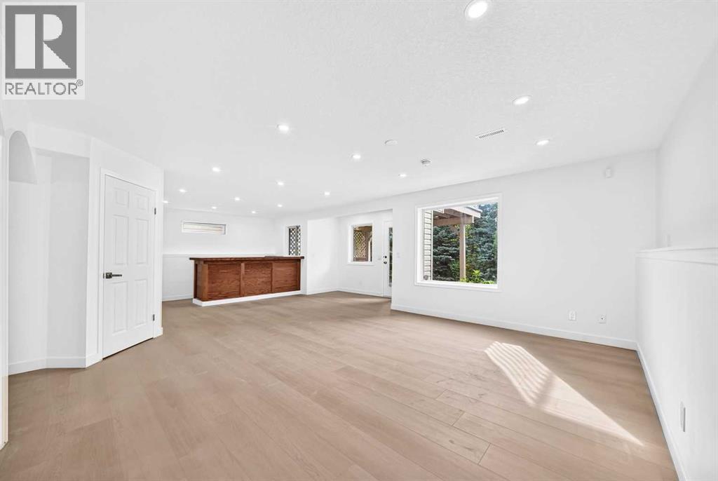 70 Country Hills View NW