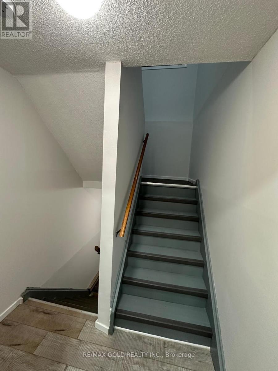 3rd Floor ( Upper Unit ) - 515 Stone Street, Oshawa, Ontario  L1J 1A4 - Photo 22 - E13840618