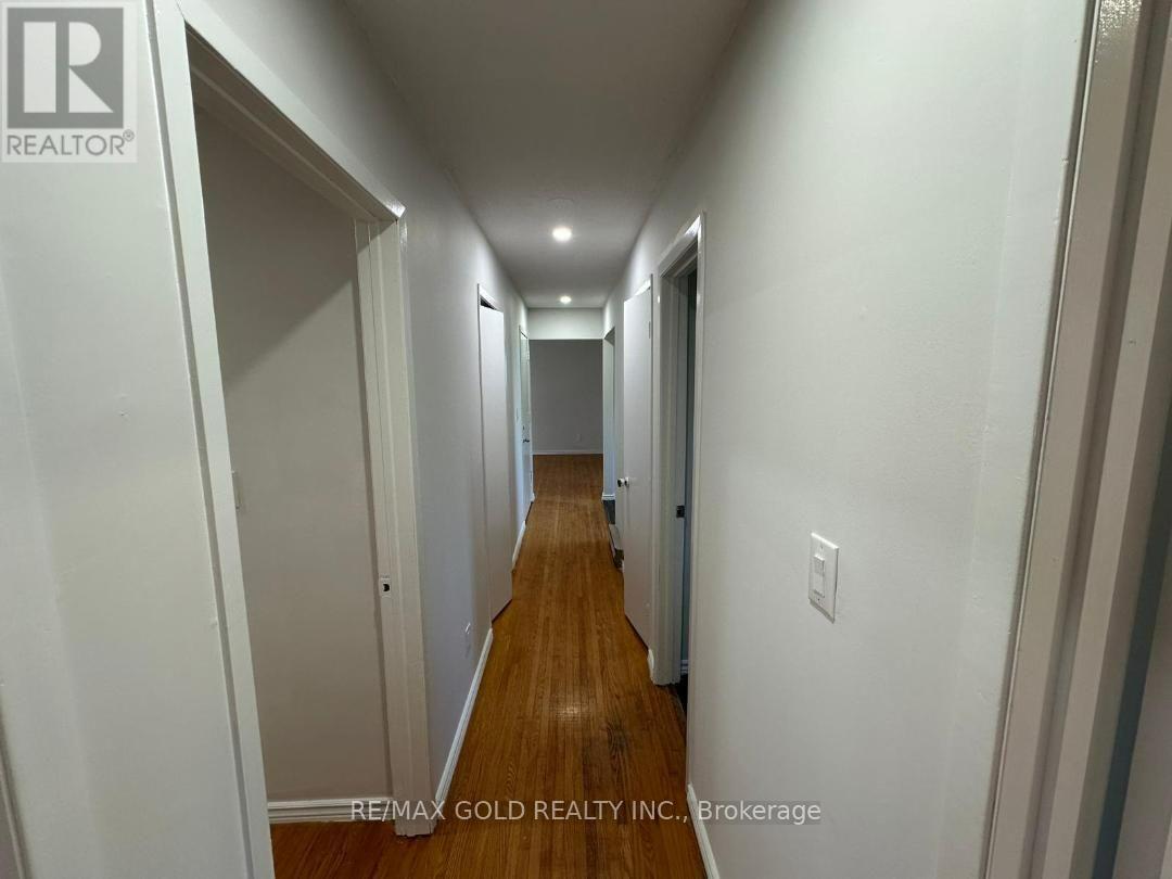 3rd Floor ( Upper Unit ) - 515 Stone Street, Oshawa, Ontario  L1J 1A4 - Photo 3 - E13840618