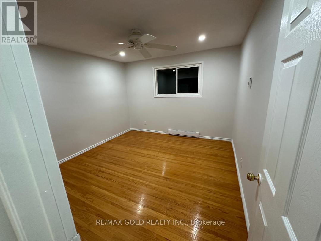 3rd Floor ( Upper Unit ) - 515 Stone Street, Oshawa, Ontario  L1J 1A4 - Photo 31 - E13840618