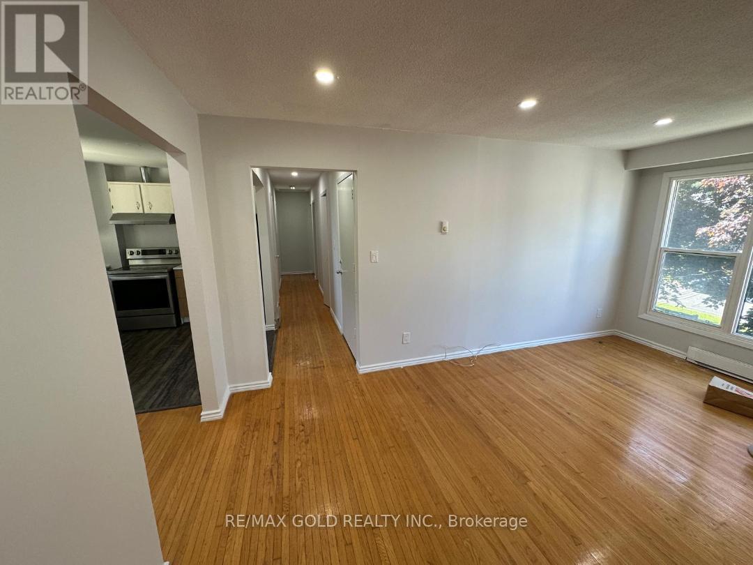 3rd Floor ( Upper Unit ) - 515 Stone Street, Oshawa, Ontario  L1J 1A4 - Photo 4 - E13840618