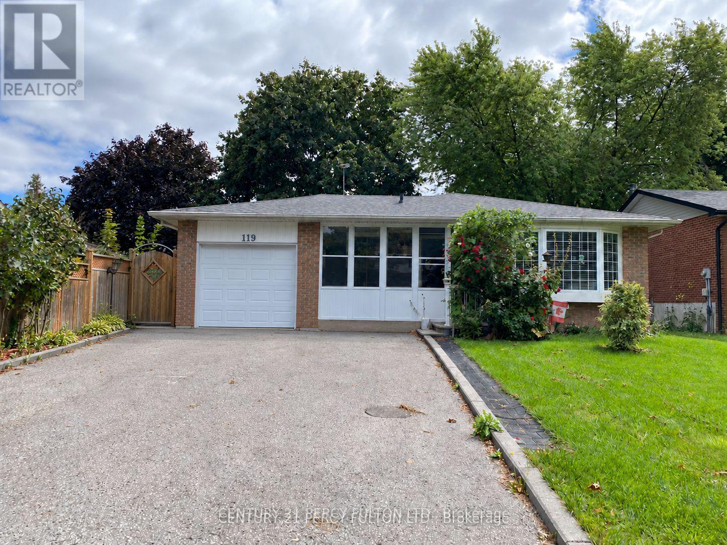 LOWER - 119 CALAIS STREET, Whitby, Ontario