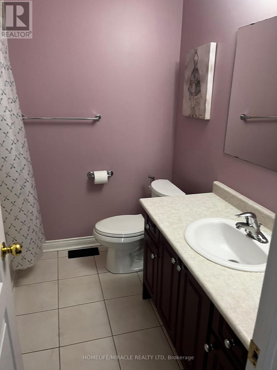 12 Gateway Court, Whitby, Ontario  L1R 3M9 - Photo 12 - E13840678