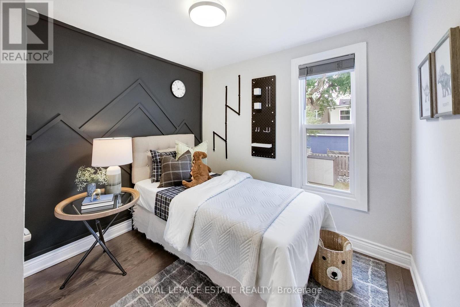1265 Woodbine Avenue, Toronto, Ontario  M4C 4E5 - Photo 14 - E13840724