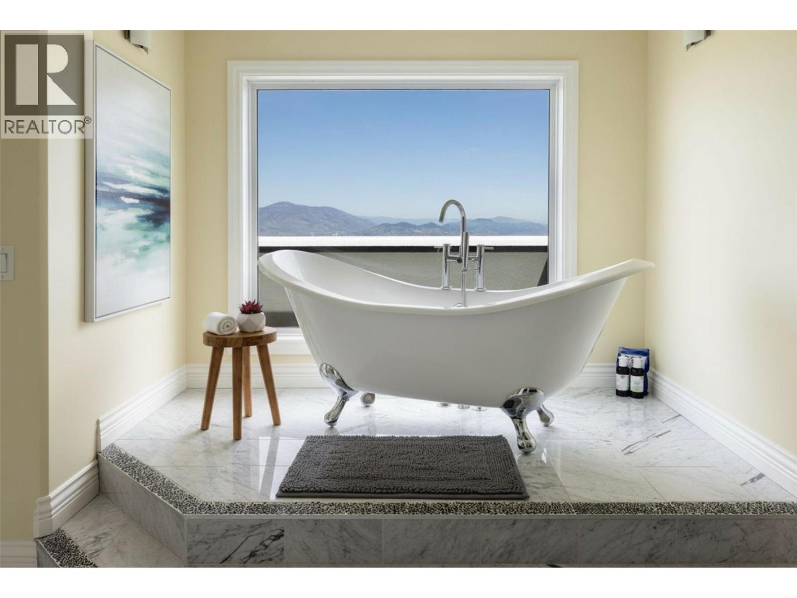 1010 Lamont Court, Kelowna, British Columbia  V1W 5J1 - Photo 13 - 10401953