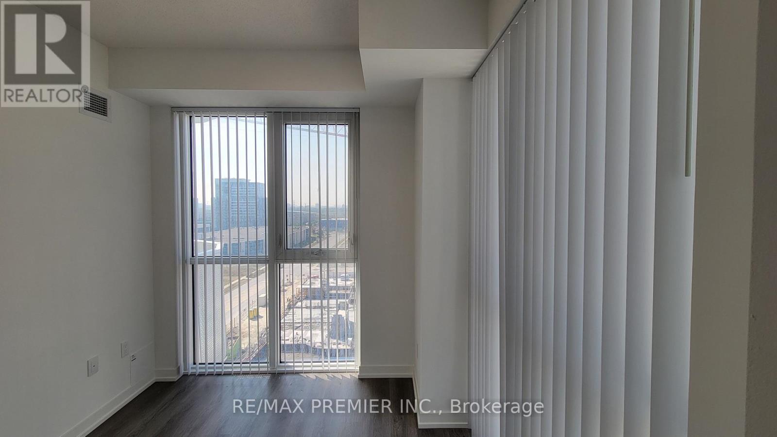 1012 - 28 Interchange Way, Vaughan, Ontario  L4K 0P8 - Photo 16 - N13840746