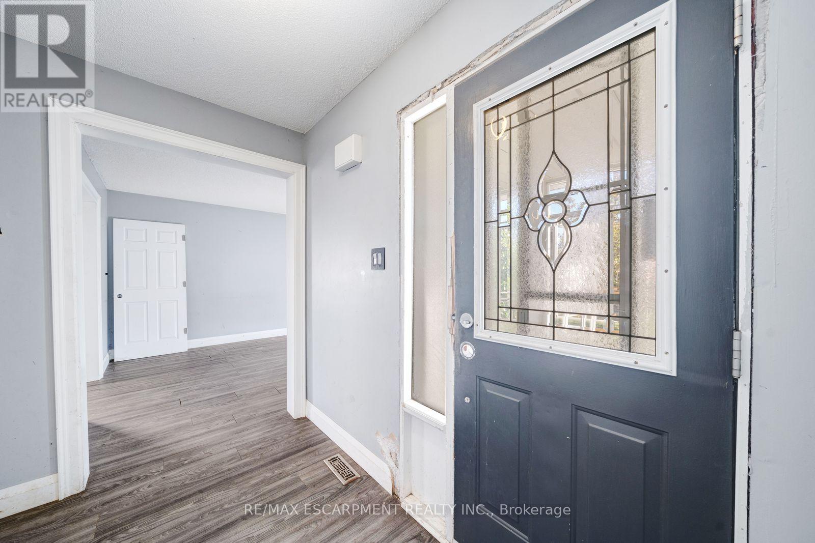 1944 Applewood Avenue, Innisfil, Ontario  L9S 1W3 - Photo 6 - N13840792
