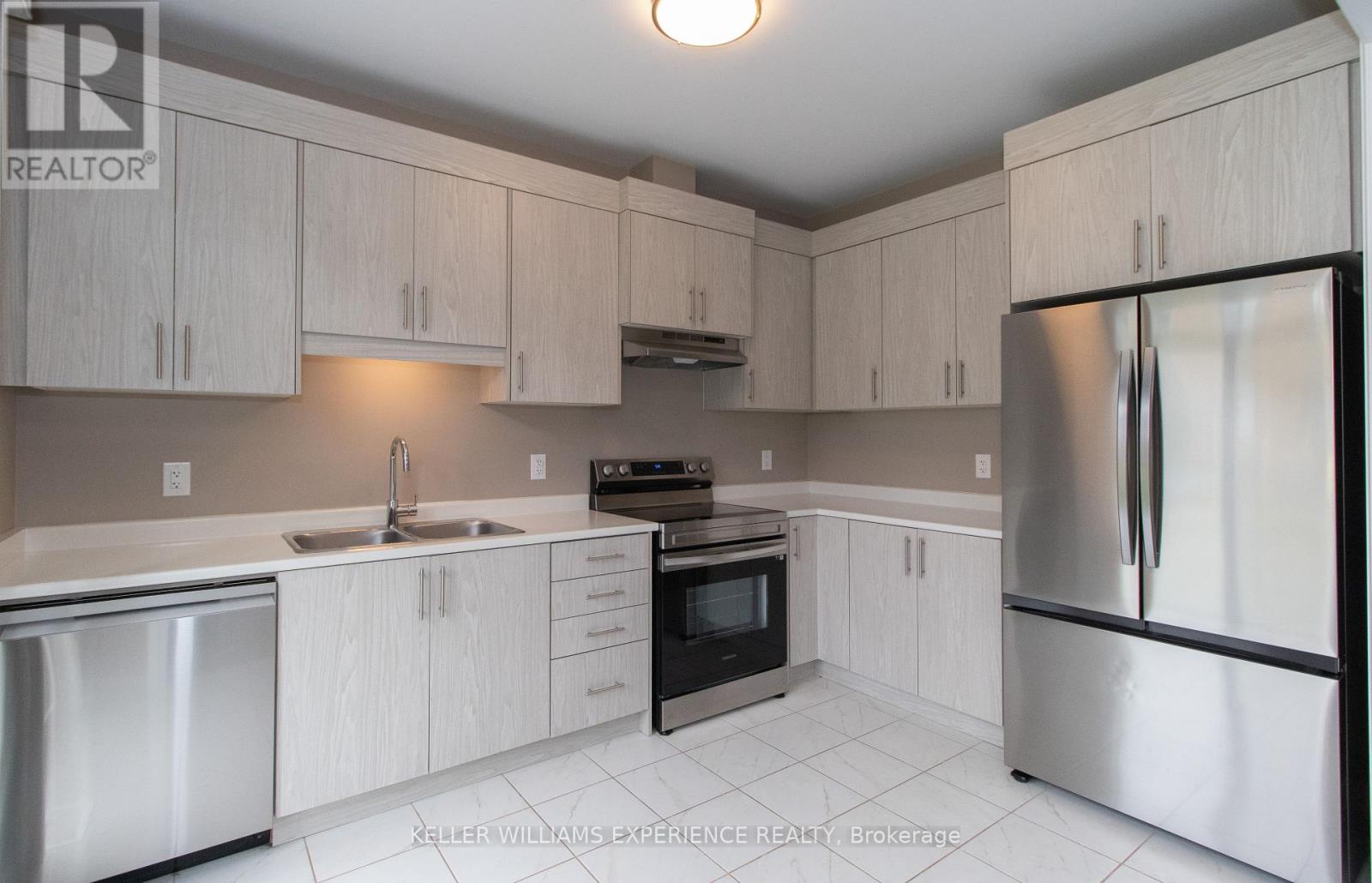 55 Copperhill Heights, Barrie, Ontario  L9S 2Z4 - Photo 4 - S13840632