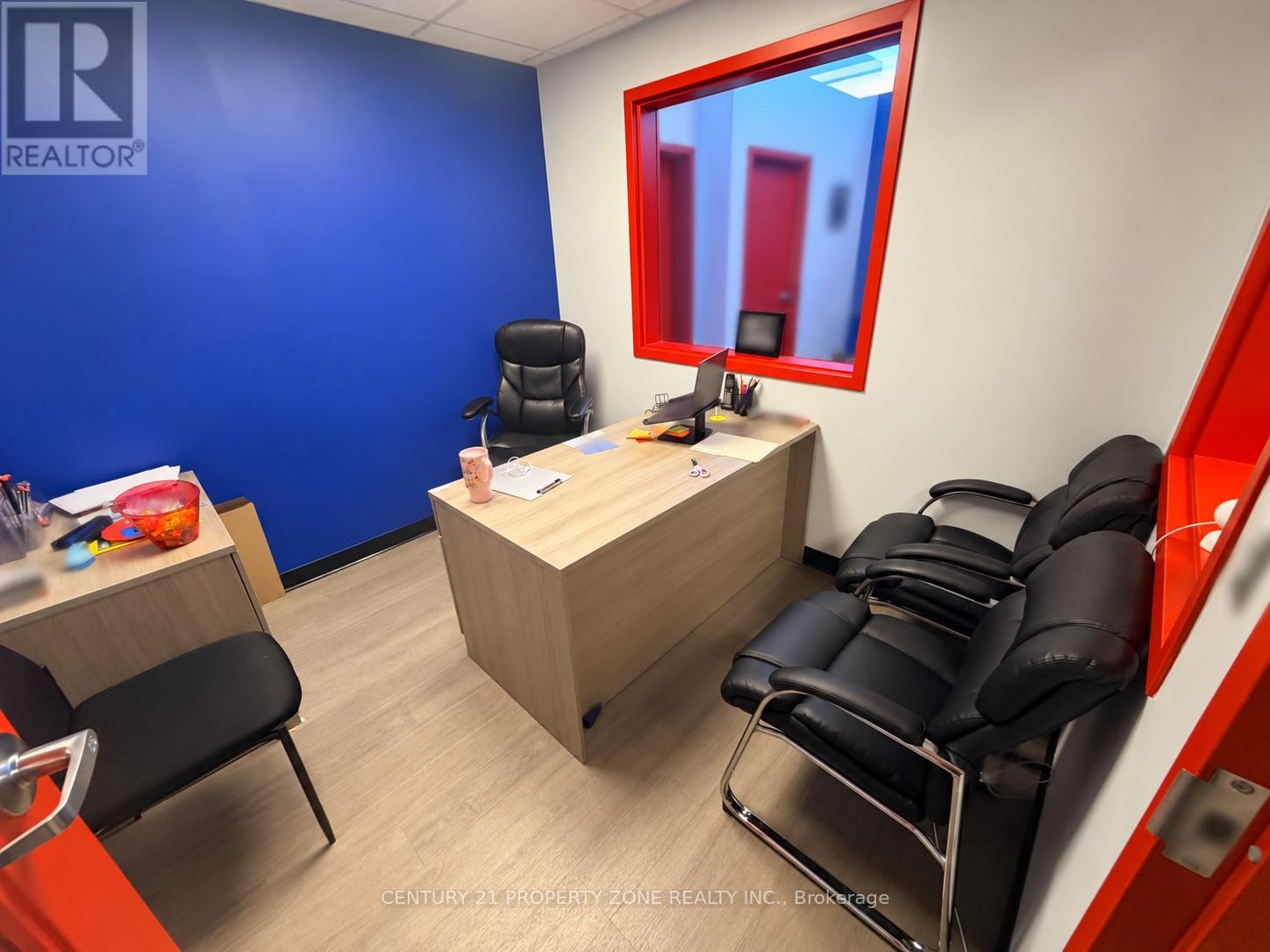3045 Mavis Road, Mississauga, Ontario  L5C 1Y7 - Photo 5 - W13840270