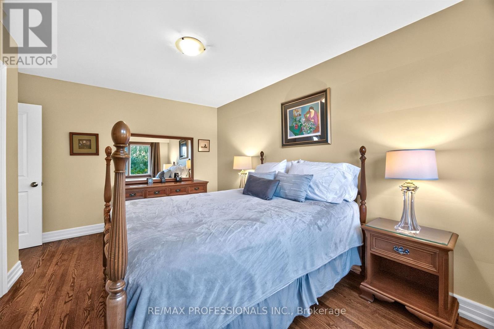 302 La Rose Avenue, Toronto, Ontario  M9P 1B9 - Photo 16 - W13840594