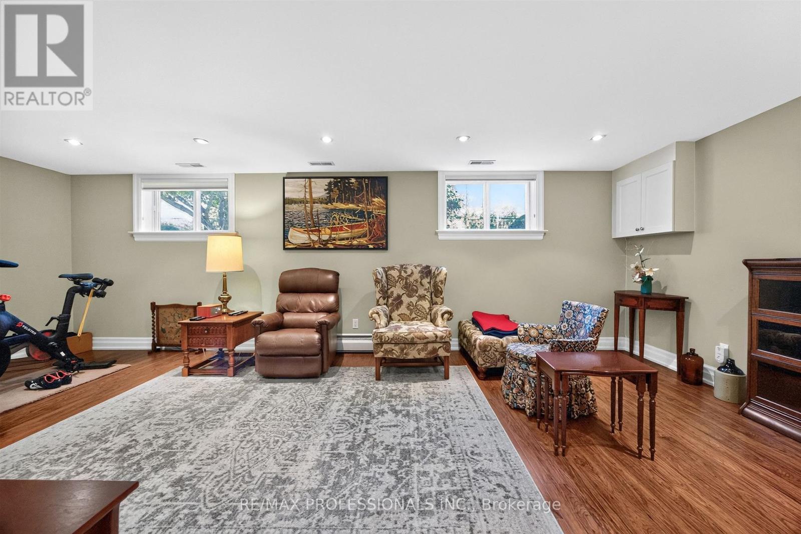 302 La Rose Avenue, Toronto, Ontario  M9P 1B9 - Photo 22 - W13840594