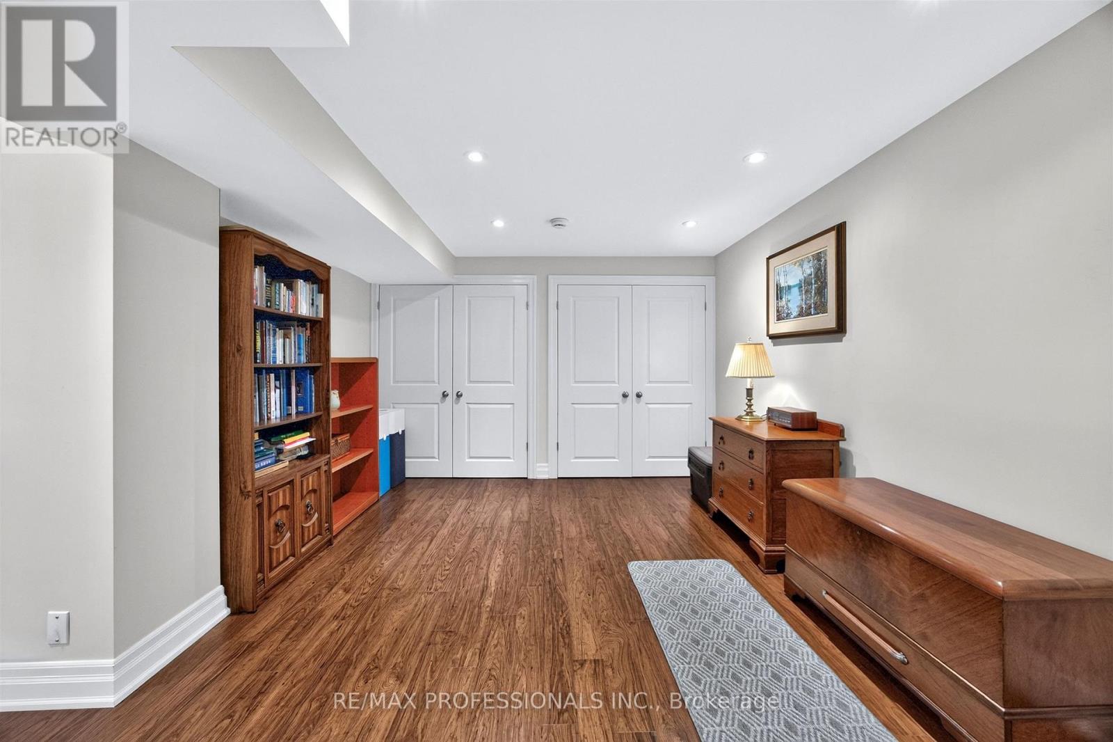 302 La Rose Avenue, Toronto, Ontario  M9P 1B9 - Photo 28 - W13840594