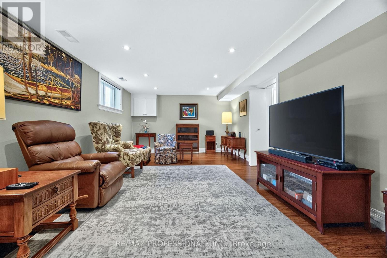 302 La Rose Avenue, Toronto, Ontario  M9P 1B9 - Photo 34 - W13840594