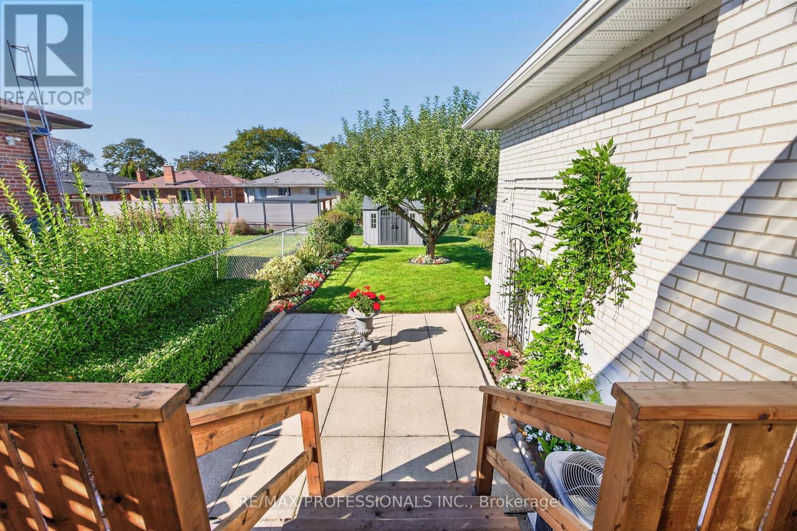 302 La Rose Avenue, Toronto, Ontario  M9P 1B9 - Photo 42 - W13840594
