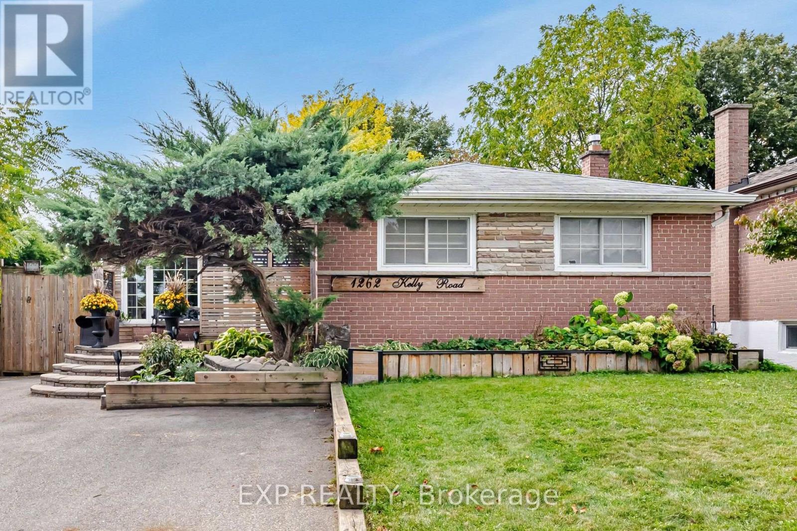 1262 Kelly Road, Mississauga, Ontario  L5J 3T9 - Photo 1 - W13840634