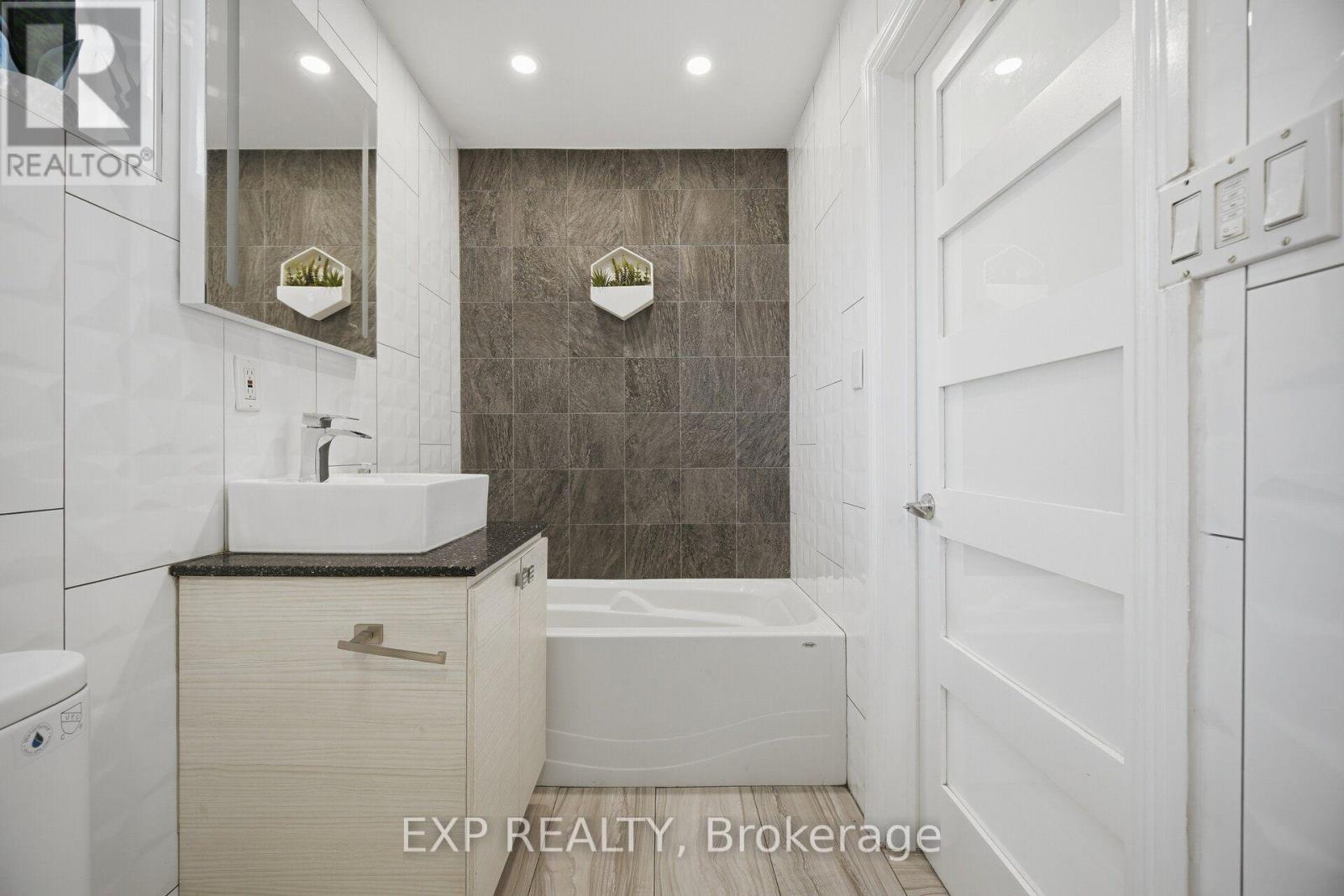 1262 Kelly Road, Mississauga, Ontario  L5J 3T9 - Photo 26 - W13840634