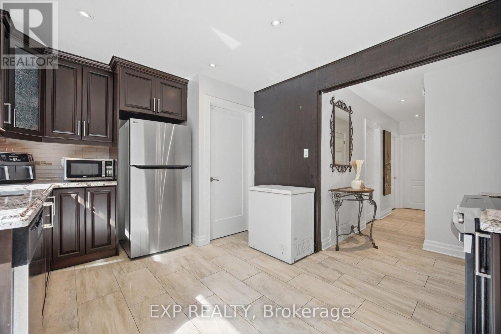 1262 Kelly Road, Mississauga, Ontario  L5J 3T9 - Photo 6 - W13840634