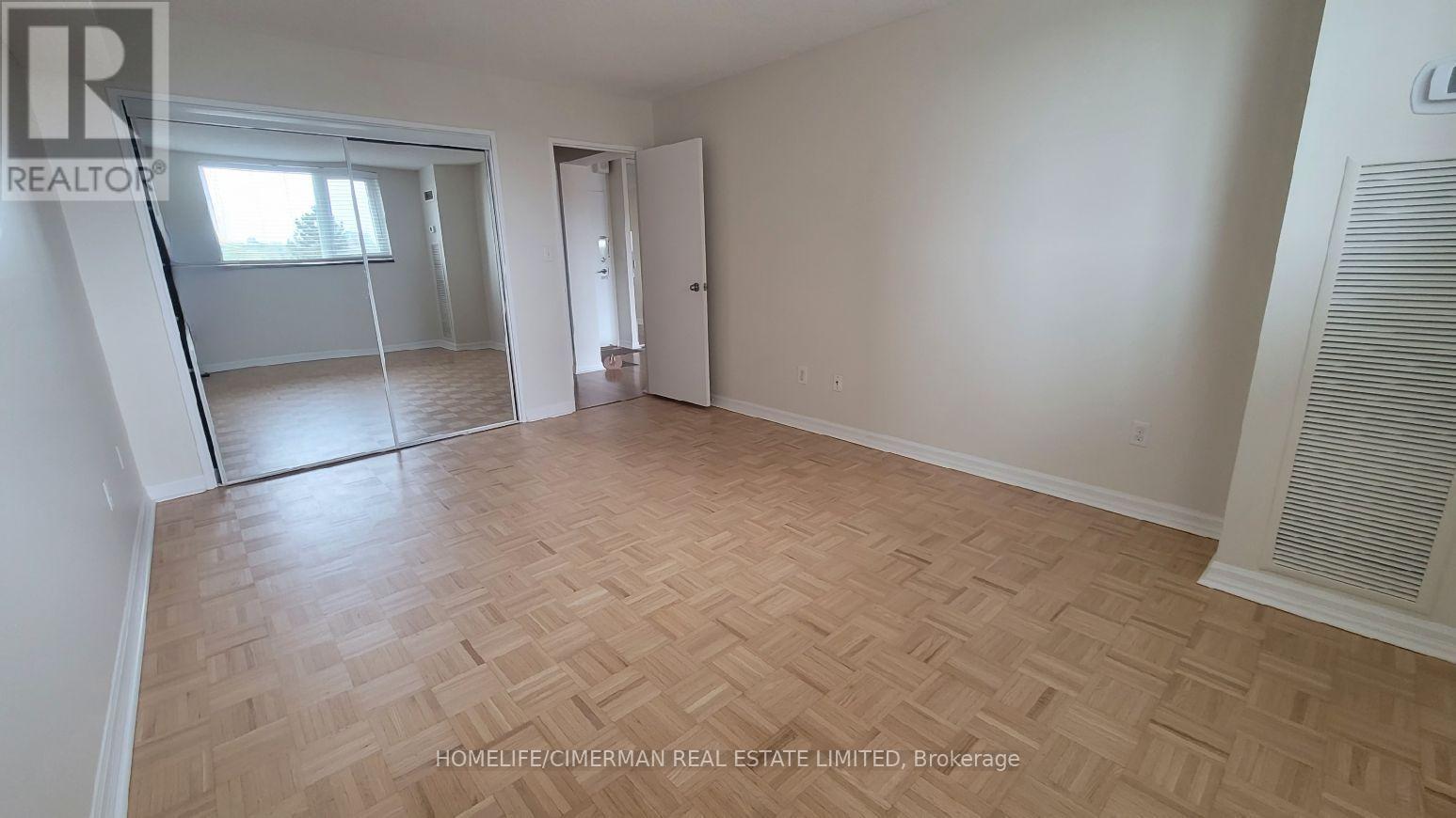 608 - 260 Scarlett Road, Toronto, Ontario  M6N 4X6 - Photo 4 - W13840640