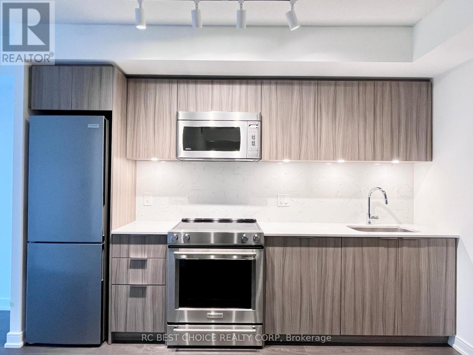 1905 - 30 Samuel Wood Way, Toronto, Ontario  M9B 0C9 - Photo 2 - W13840652