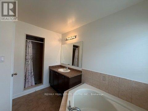 759 Asleton Boulevard, Milton, Ontario  L9T 8K3 - Photo 17 - W13840670