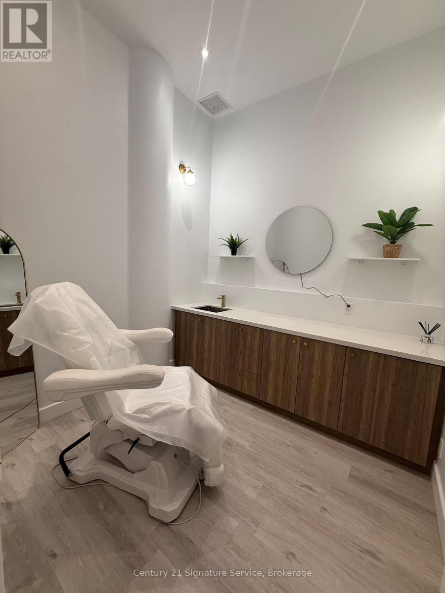 3b - 2083 Lakeshore Boulevard W, Toronto, Ontario  M8V 4G2 - Photo 4 - W13840684