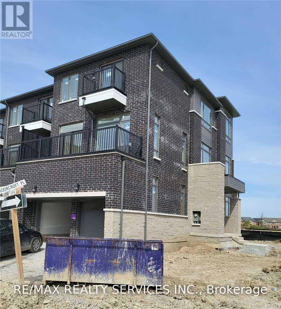 625 Fogal Road, Brampton, Ontario L6P 4P7 - Photo 3 - W13840686