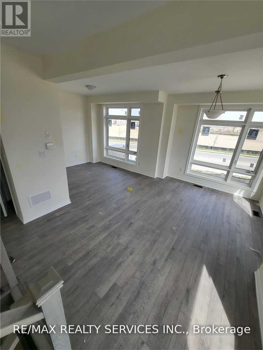 625 Fogal Road, Brampton, Ontario L6P 4P7 - Photo 4 - W13840686