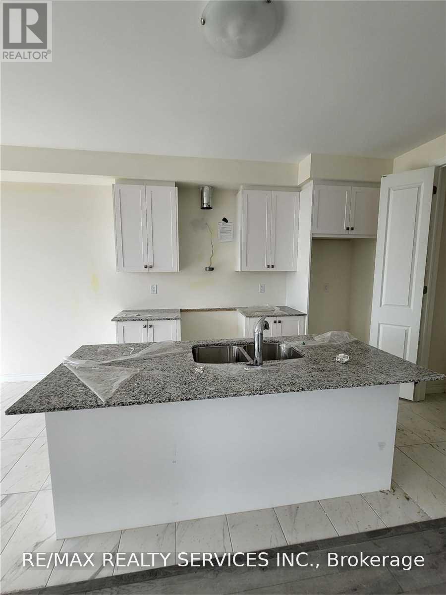625 Fogal Road, Brampton, Ontario L6P 4P7 - Photo 6 - W13840686