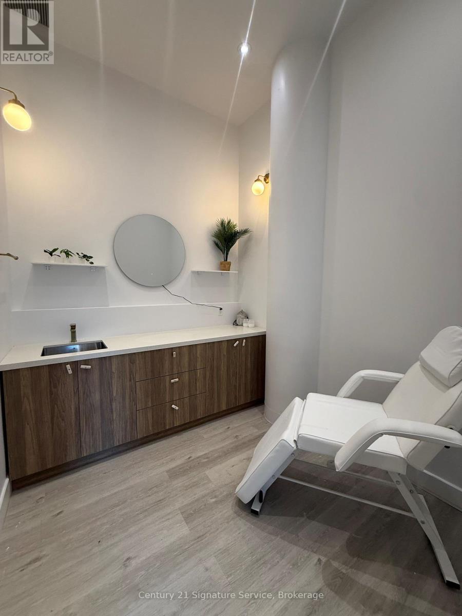 3c - 2083 Lakeshore Boulevard W, Toronto, Ontario  M8V 4G2 - Photo 5 - W13840694