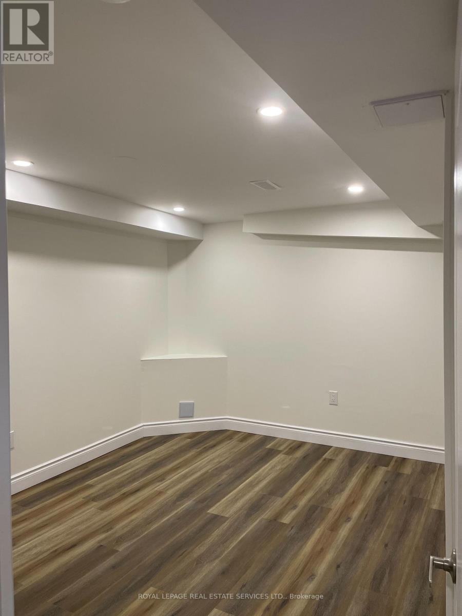 Bsmt - 5245 Alicante Street, Mississauga, Ontario  L5V 1S9 - Photo 11 - W13840720