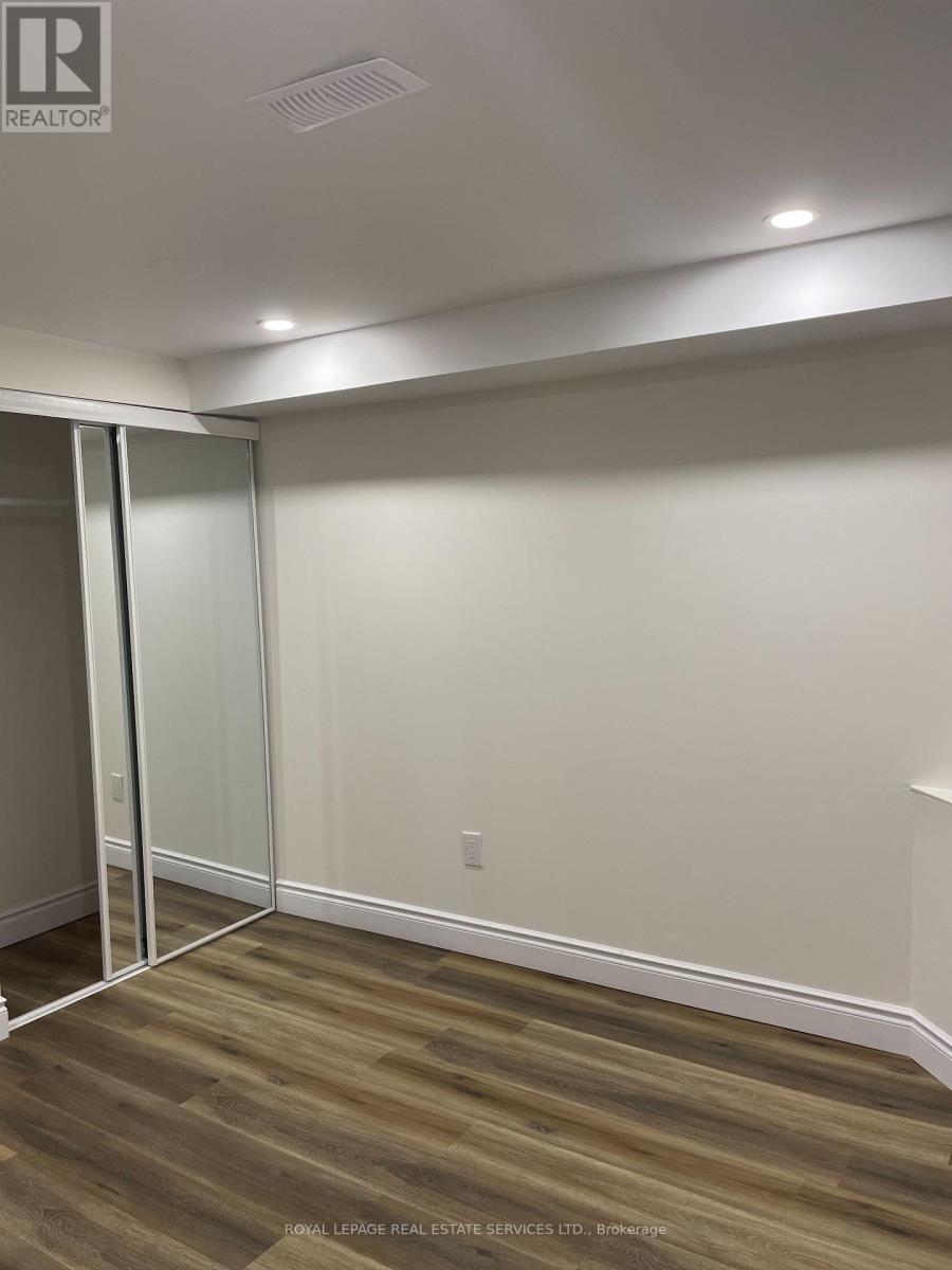 Bsmt - 5245 Alicante Street, Mississauga, Ontario  L5V 1S9 - Photo 12 - W13840720