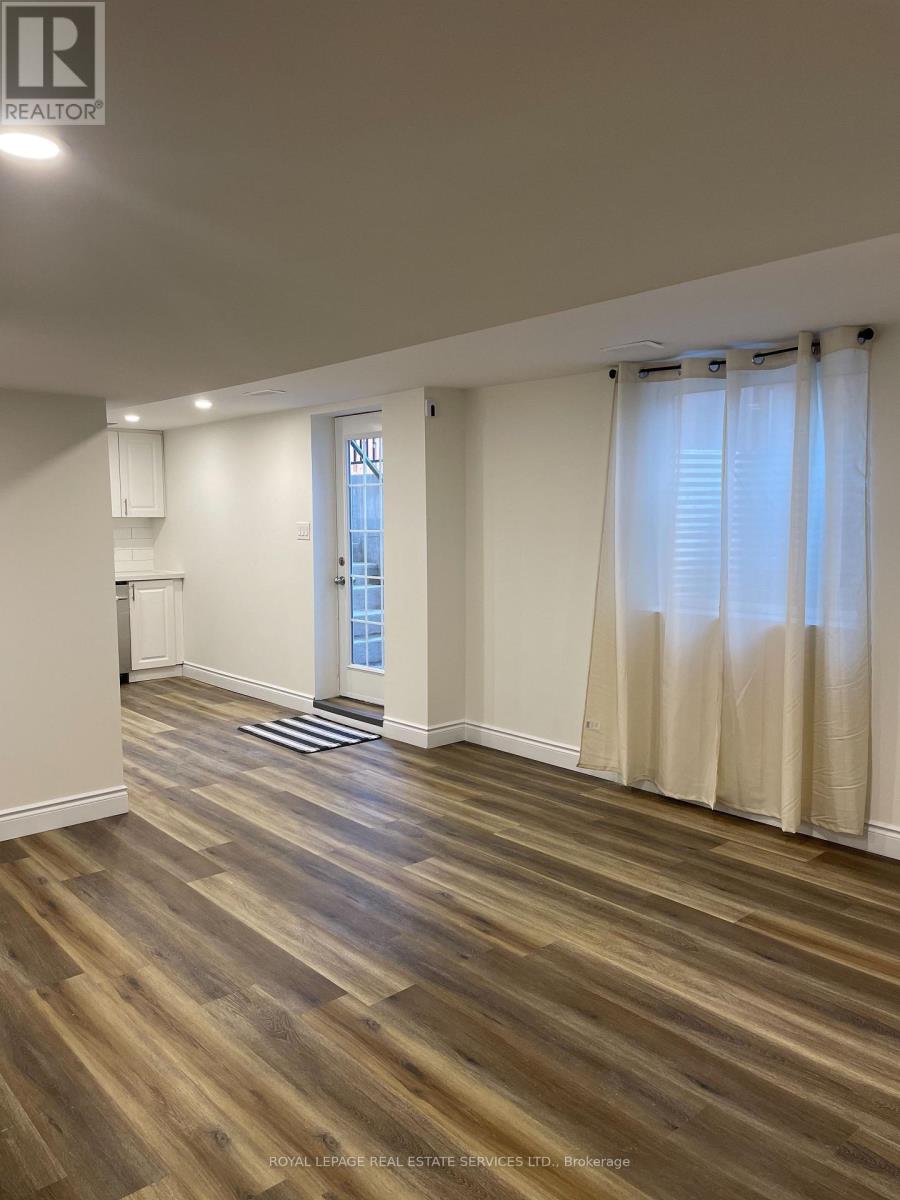 Bsmt - 5245 Alicante Street, Mississauga, Ontario  L5V 1S9 - Photo 4 - W13840720