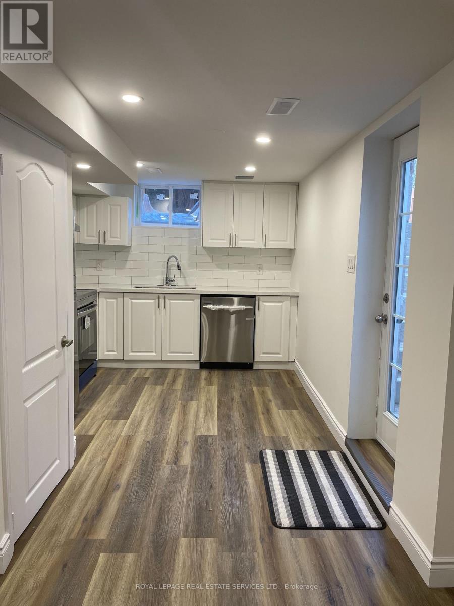 Bsmt - 5245 Alicante Street, Mississauga, Ontario  L5V 1S9 - Photo 5 - W13840720