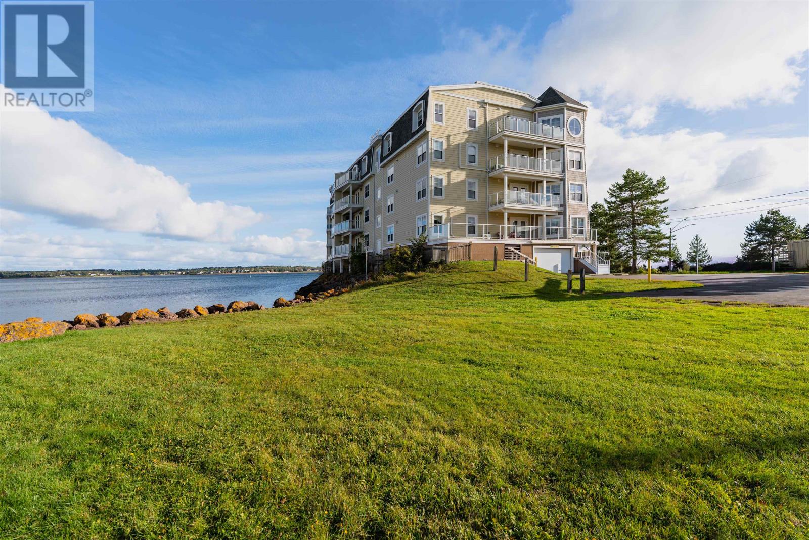 101 1 Haviland Street, Charlottetown, Prince Edward Island  C1A 0A8 - Photo 45 - 202624641