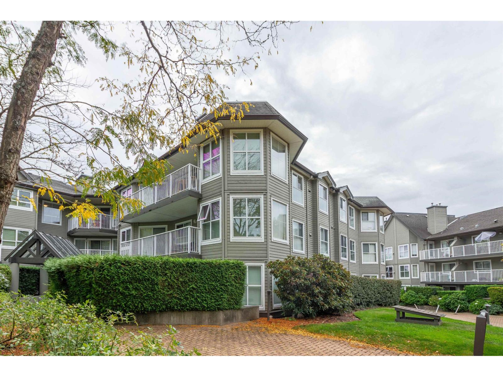 109 15120 108 AVENUE, Surrey, British Columbia