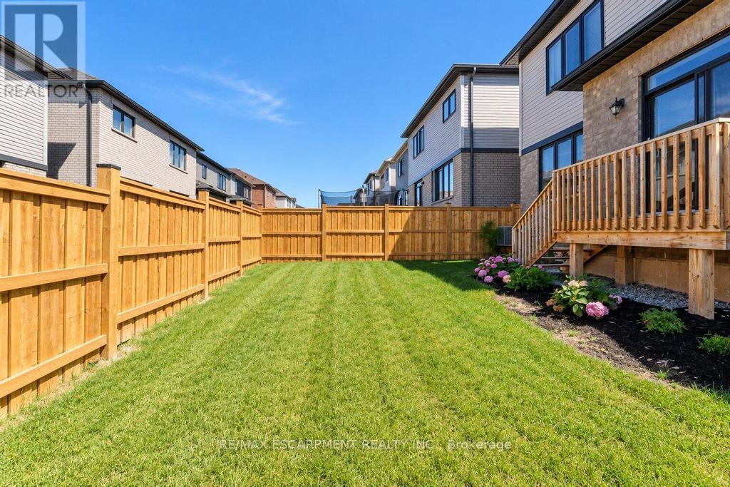 31 Santos Drive, Haldimand, Ontario  N3W 0H2 - Photo 19 - X13840642