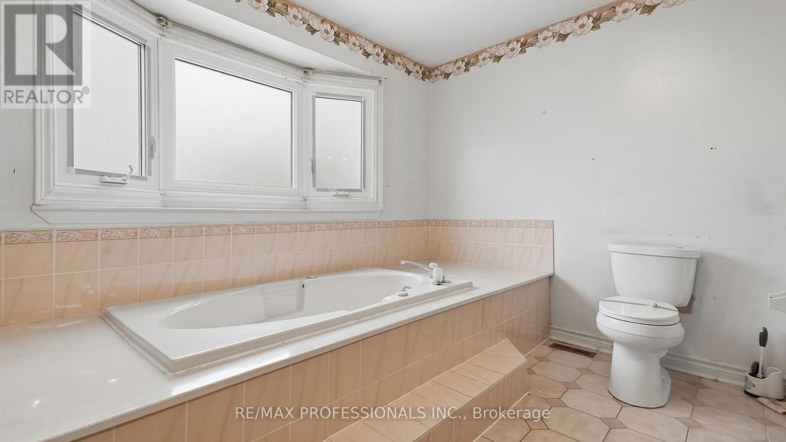 15 Strada Boulevard, St. Catharines, Ontario  L2S 3L6 - Photo 23 - X13840704