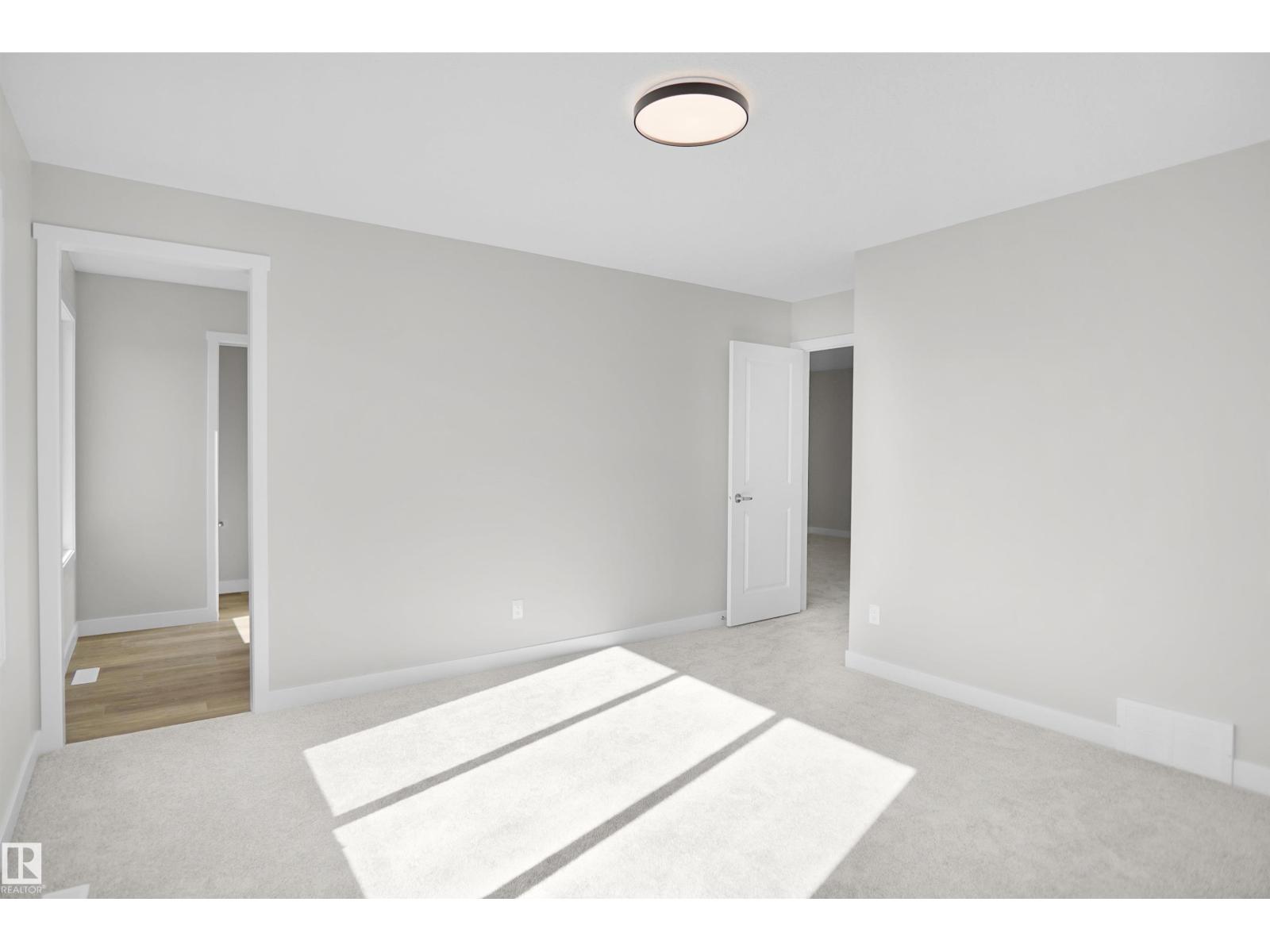 2204 194 ST NW