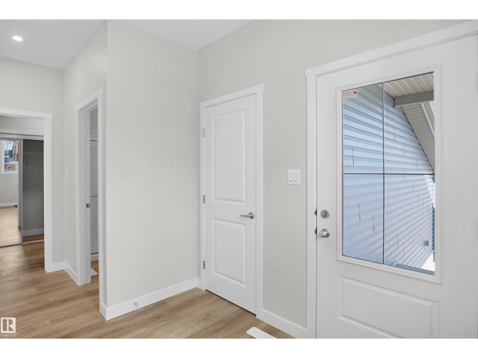 2204 194 ST NW