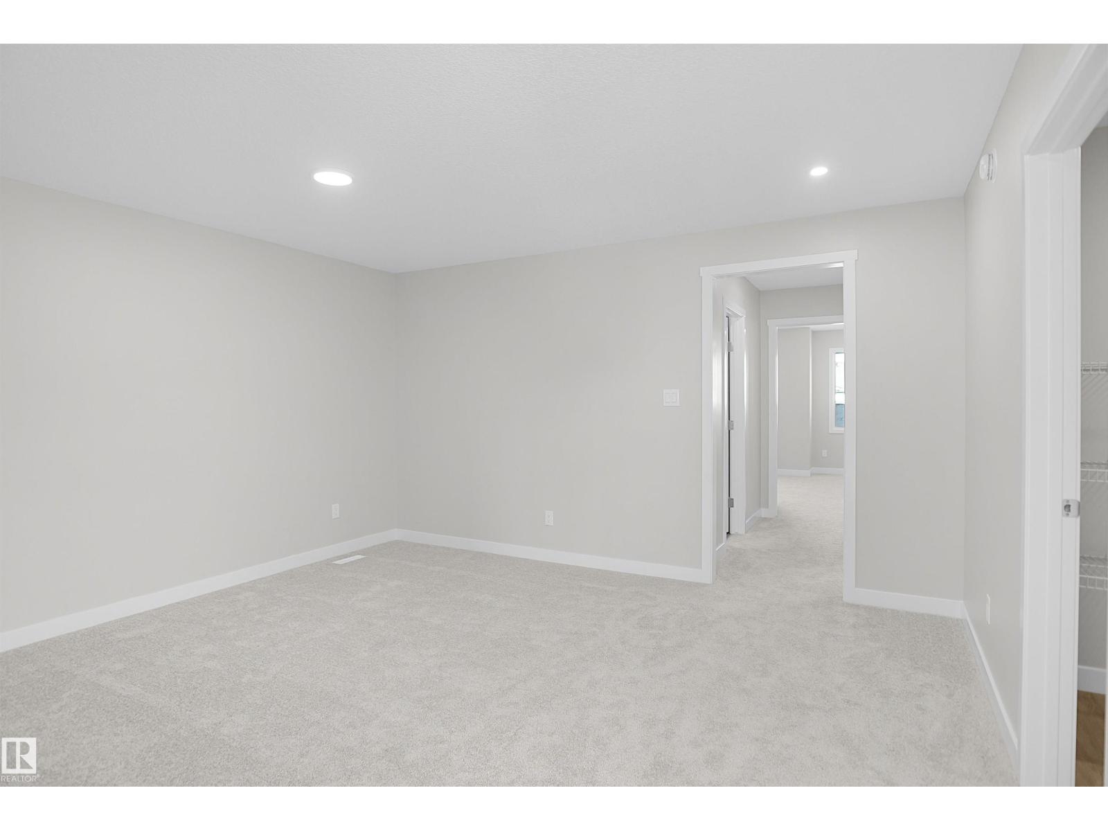 2204 194 ST NW
