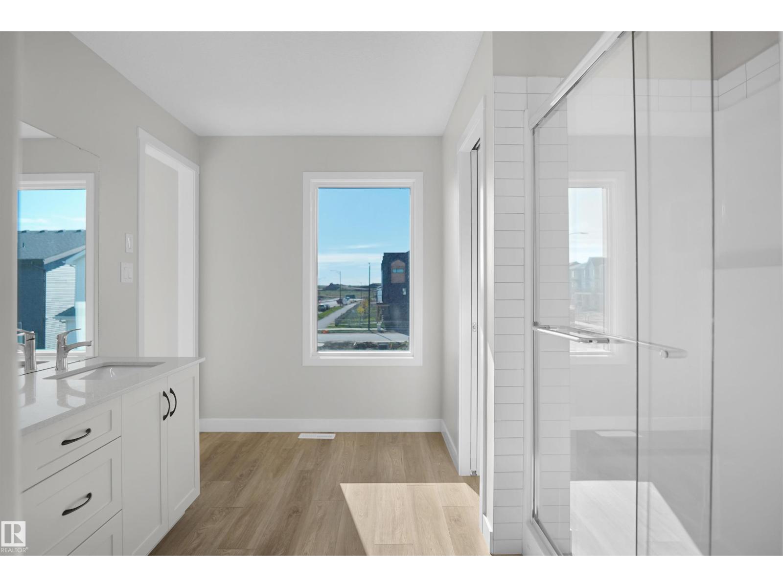 2204 194 ST NW