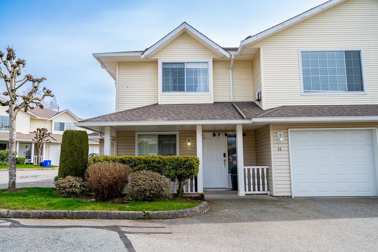 11 31255 UPPER MACLURE ROAD