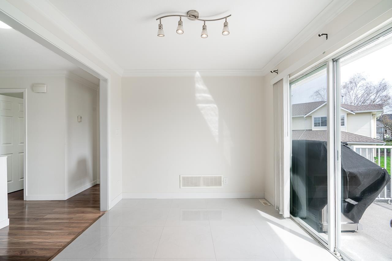 11 31255 UPPER MACLURE ROAD